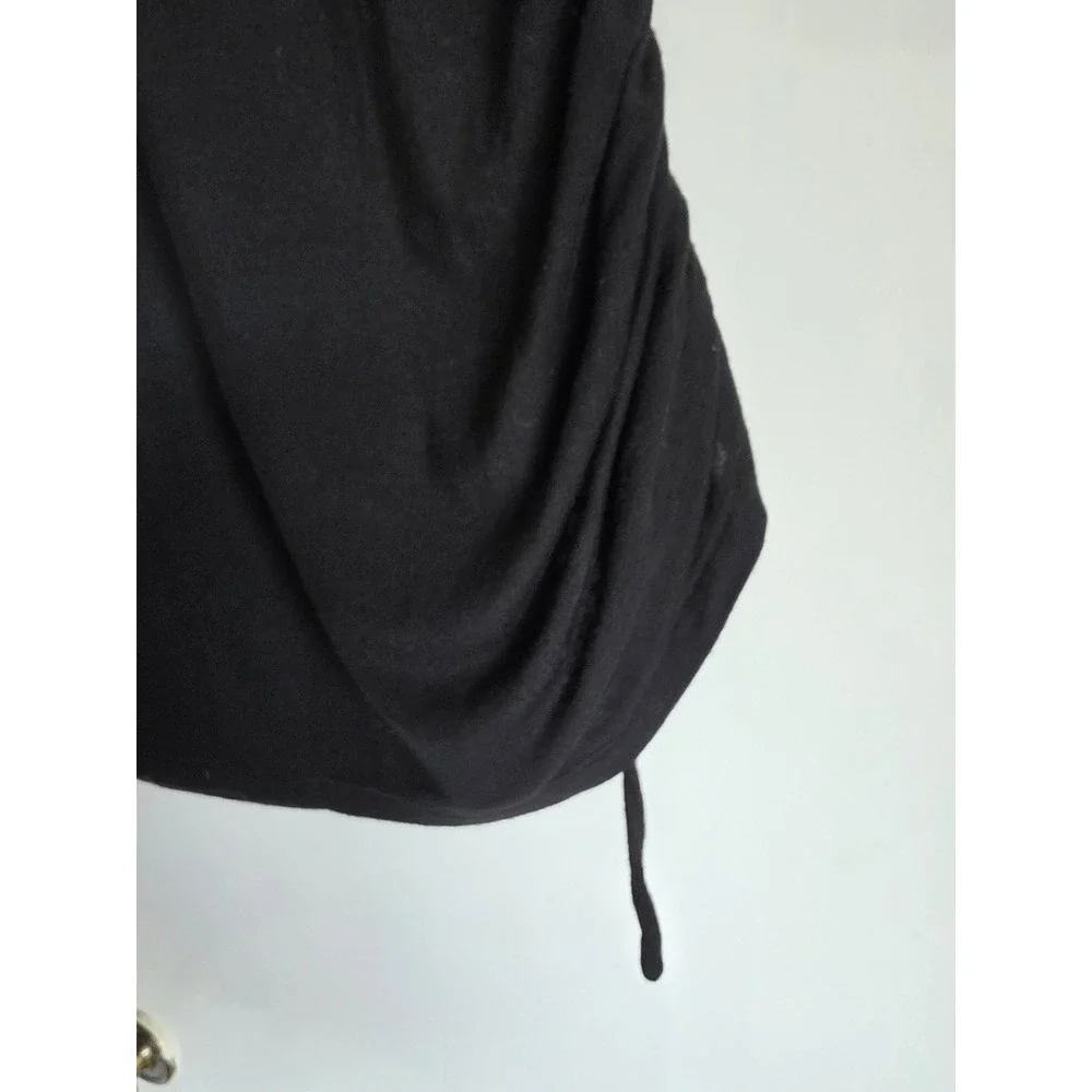 Banana Republic Women's Sleeveless T-Shirt S Black Solid Round Neck Tank Top